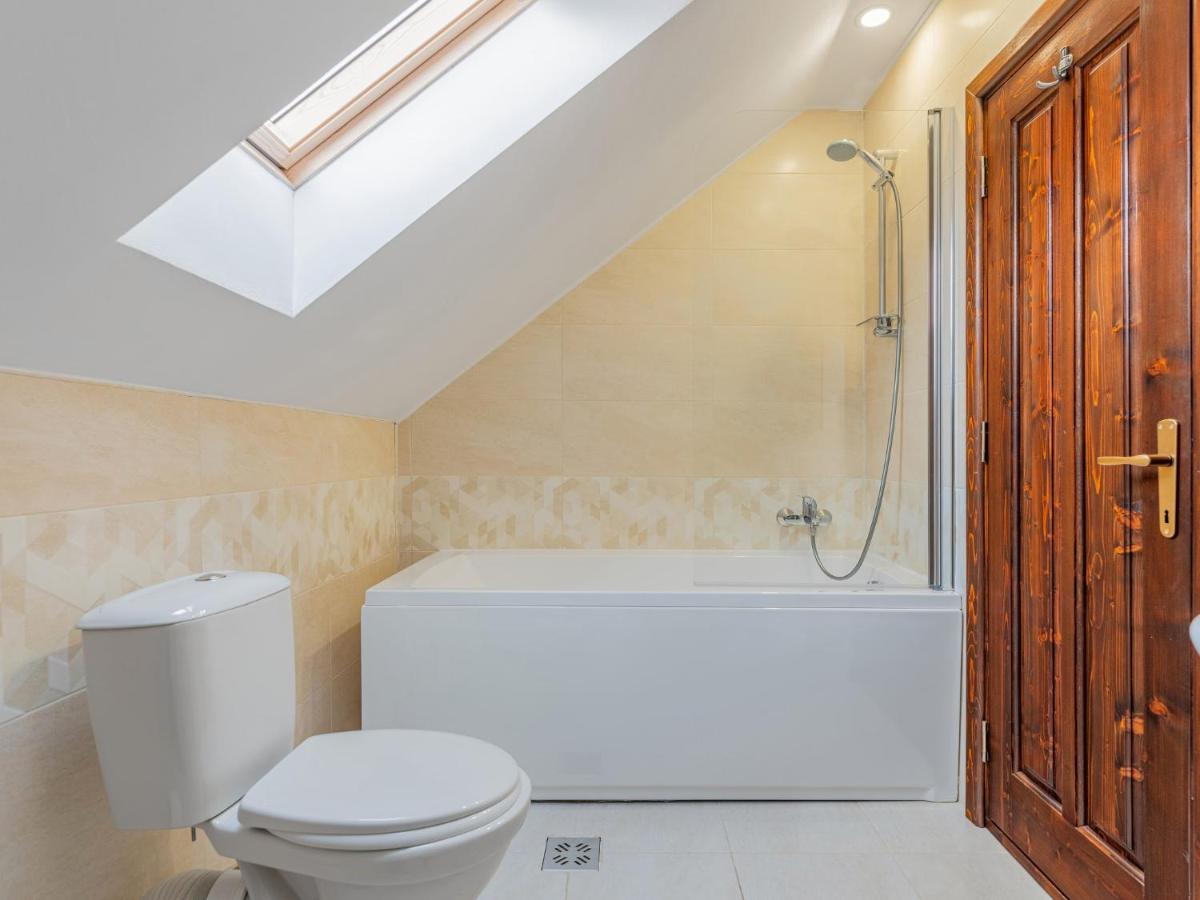 Hotel Casa Saraste Rîşnov Exteriér fotografie